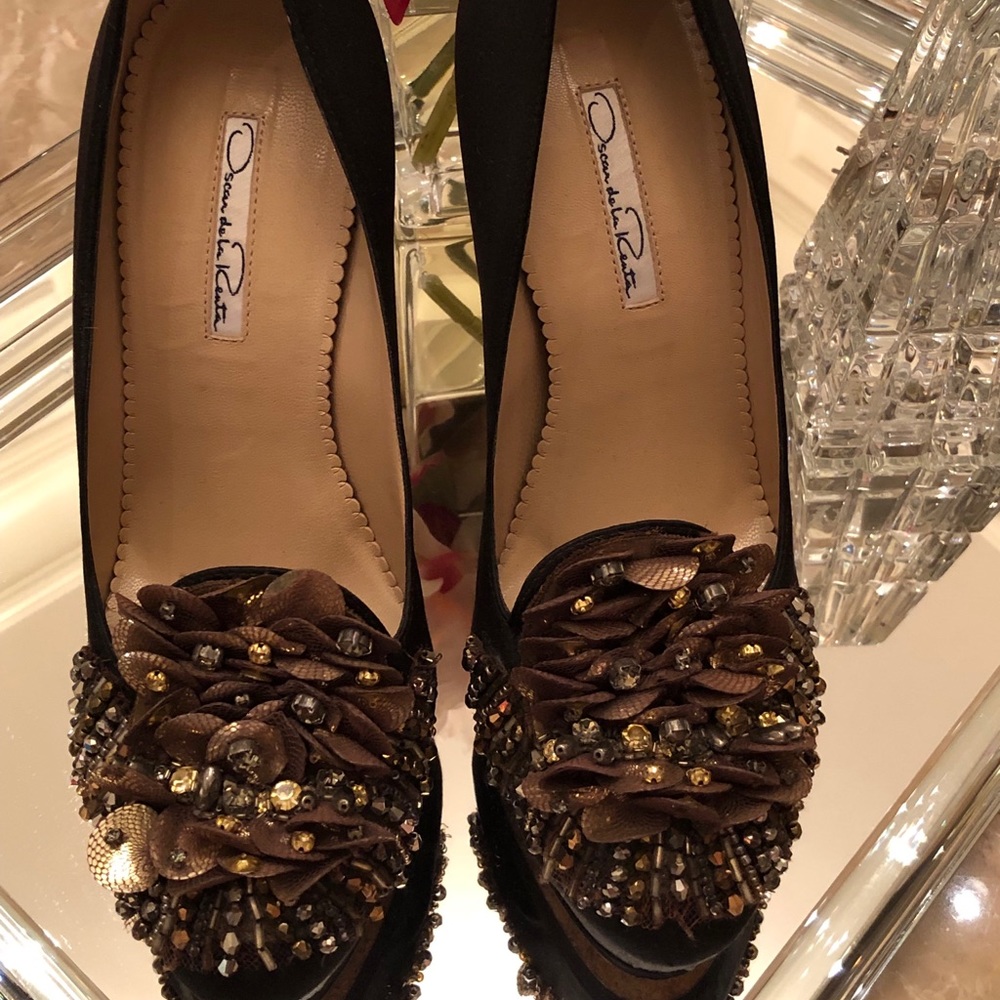 Oscar de la Renta pumps
